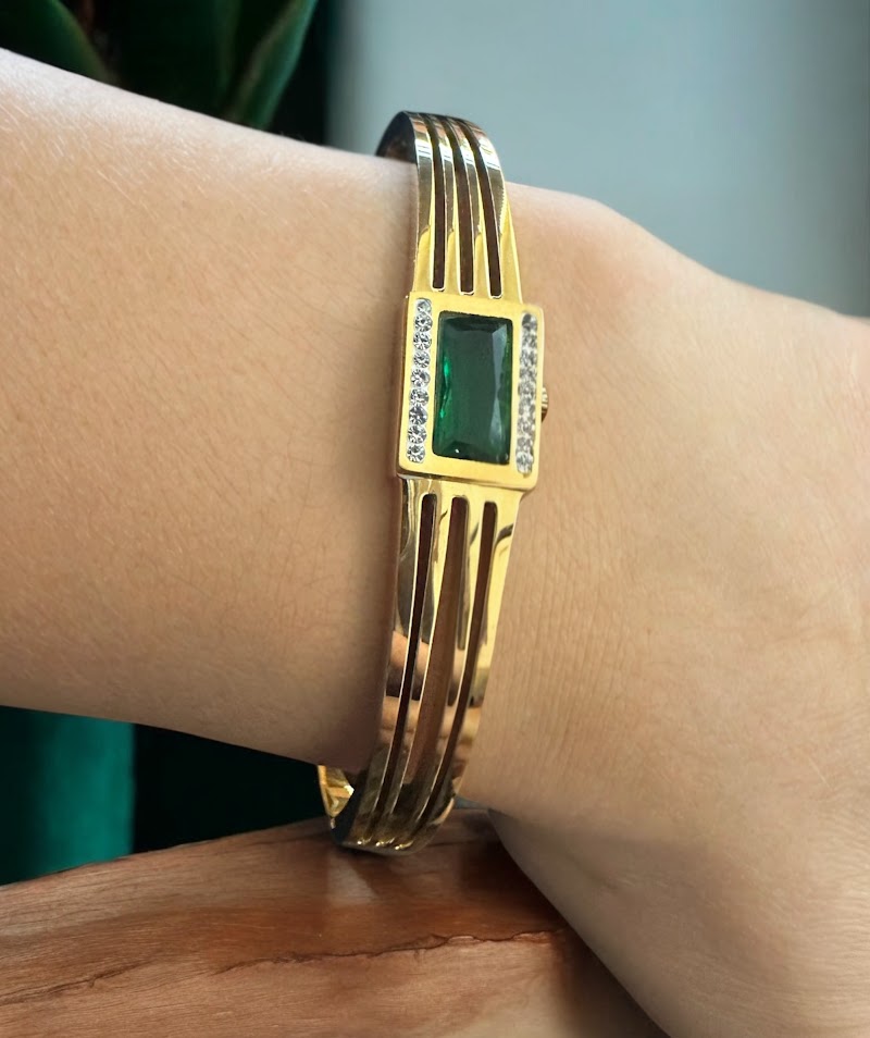 Bangles-Line Bangle with Green Zircon