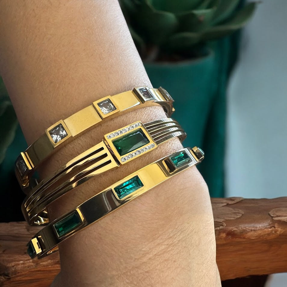 Bangles-Line Bangle with Green Zircon