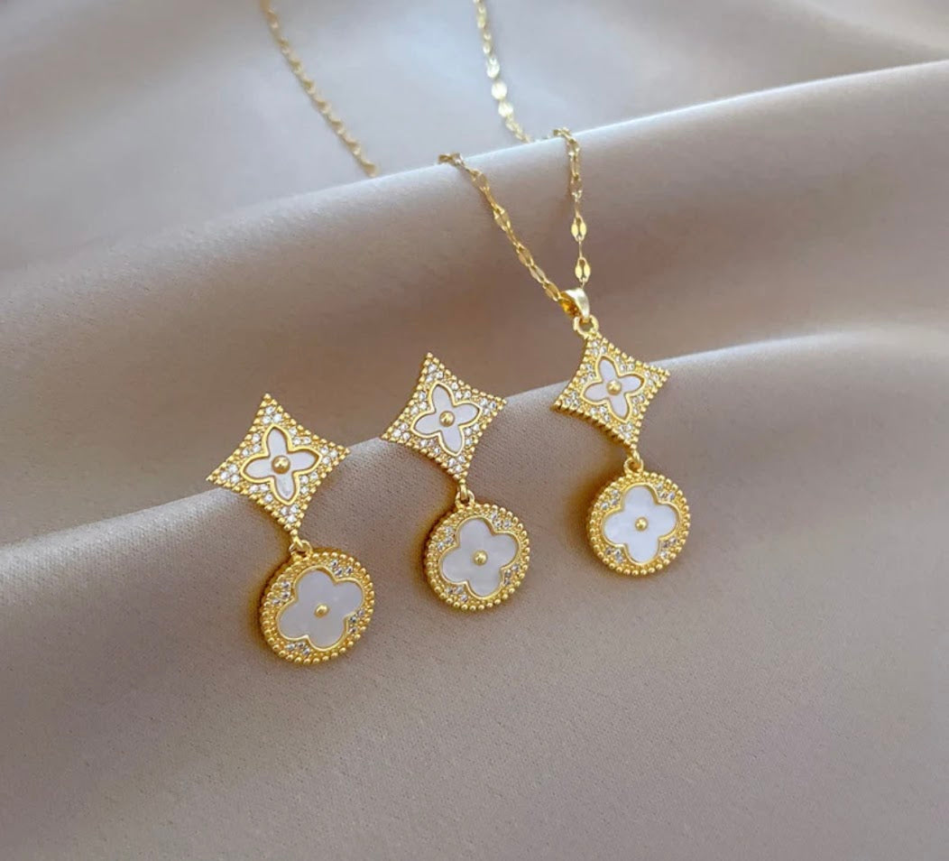 Sets-Pearl White Two Cosmo Flowers