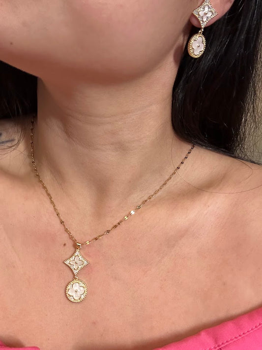 Sets-Pearl White Two Cosmo Flowers